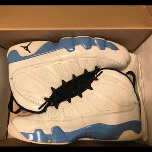Air Jordan 9 unc